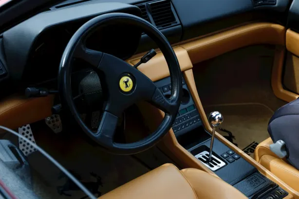 Казино Маджестик Слотс Android/iOS приложение